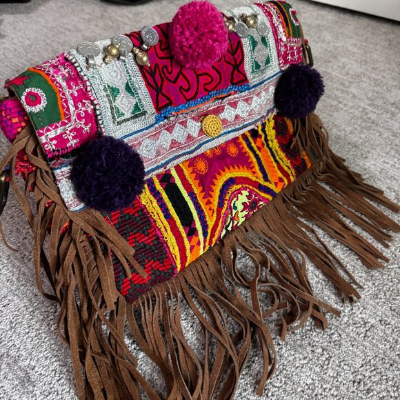 Boho/Hippie Clutch with fringe - Picture 4 of 4